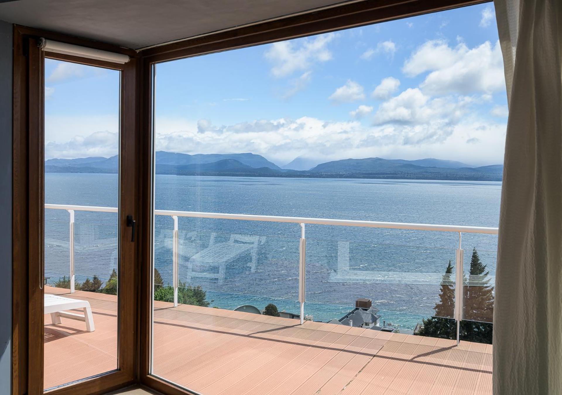 Apartment Luxury Views By San Carlos de Bariloche